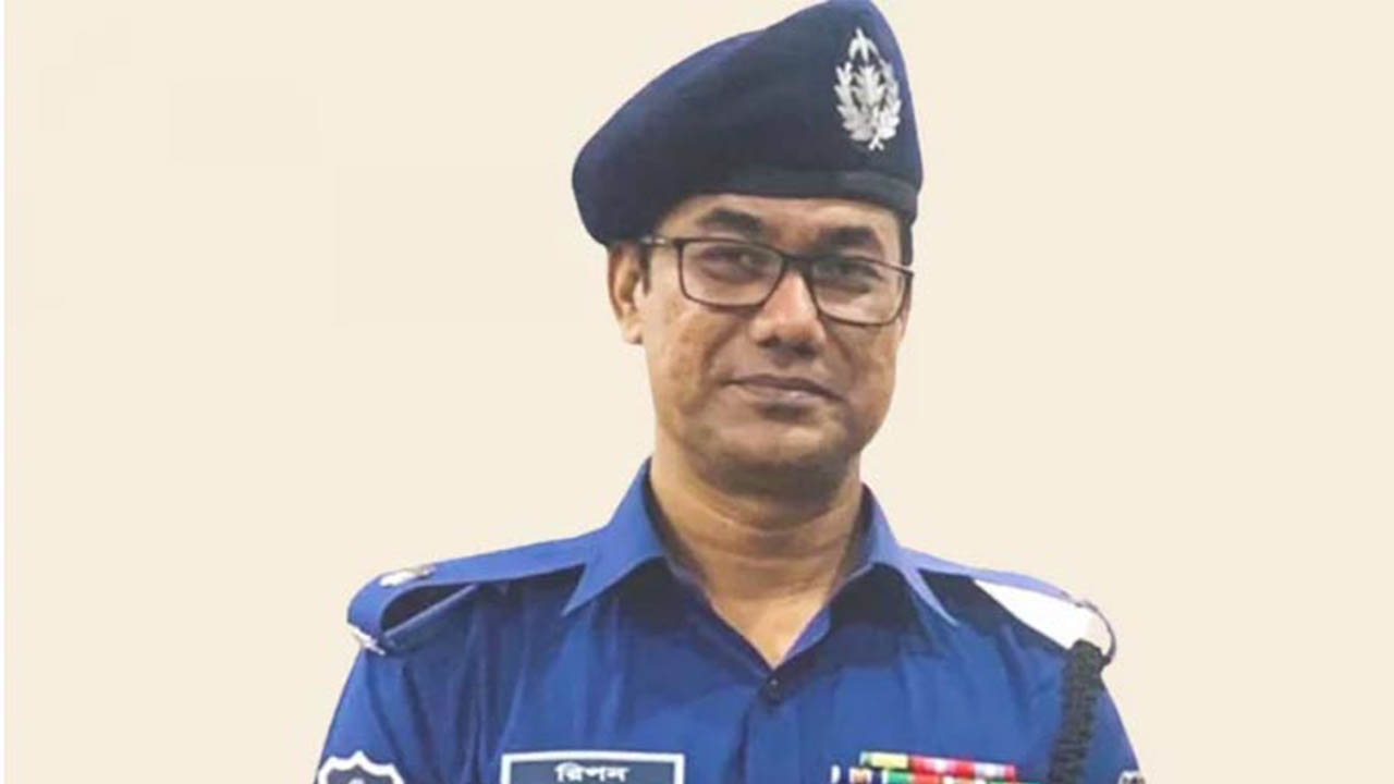 সুনামগঞ্জের অতিরিক্ত পুলিশ সুপার রিপন বরখাস্ত