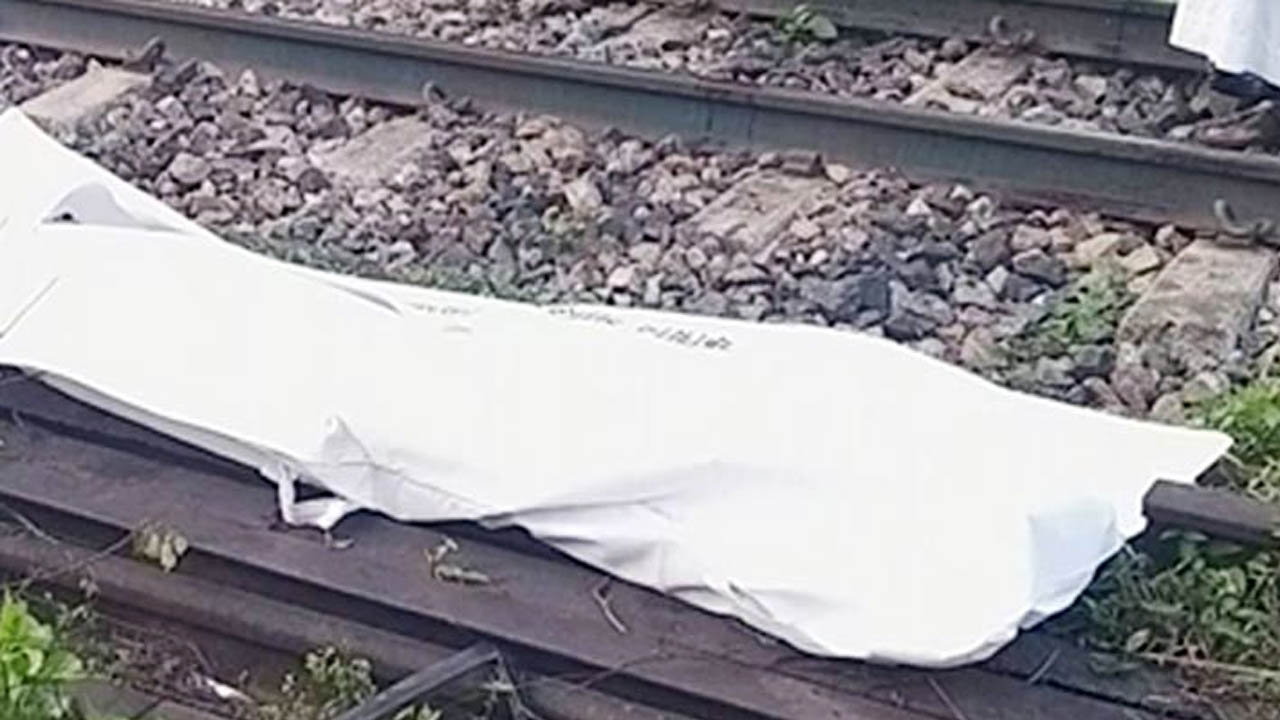 টাঙ্গাইলে ট্রেনে কাটা পড়ে স্বামী-স্ত্রীর মৃত্যু