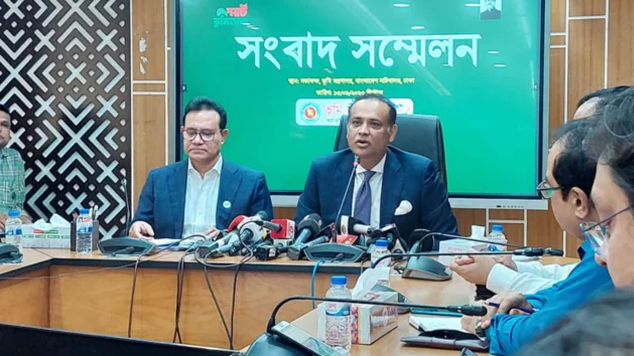 ৬০ বিঘার বেশি জমির মালিক হওয়া যাবে না: ভূমিমন্ত্রী