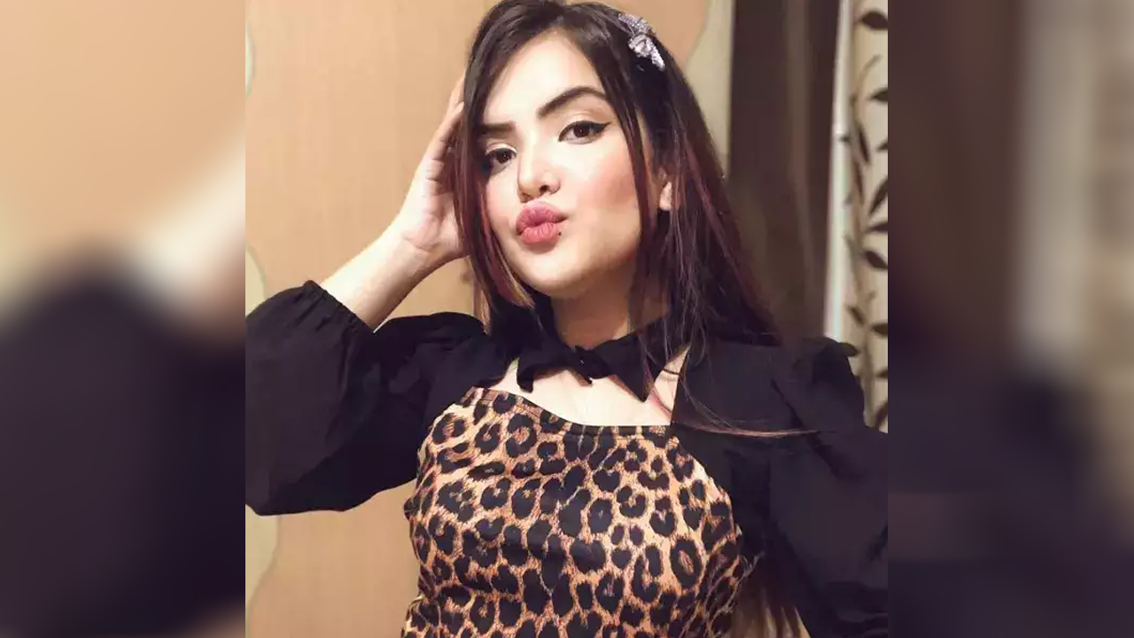 একসঙ্গে ২ স্বামী চান আজমা !